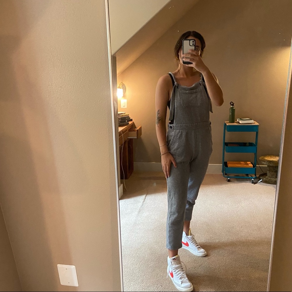 Aerie knotted women’s bib overalls jumpsuit